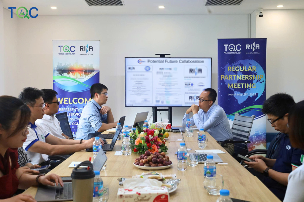 trao doi khach 1